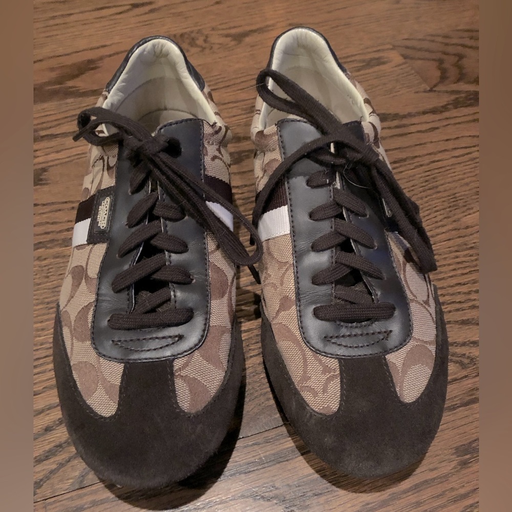 Coach reminds signature C leader logo sneaker